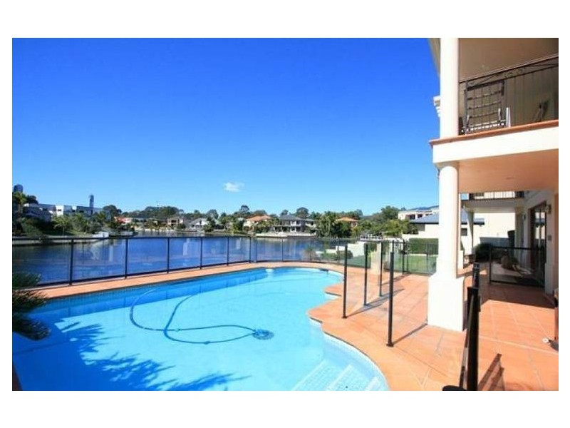 90/40 Cotlew Street East, Southport QLD 4215