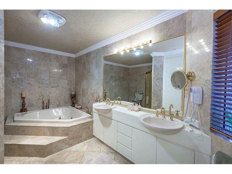 26 Cabana Boulavard, Benowa Waters QLD 4217