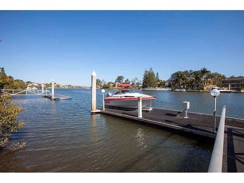 26 Cabana Boulavard, Benowa Waters QLD 4217
