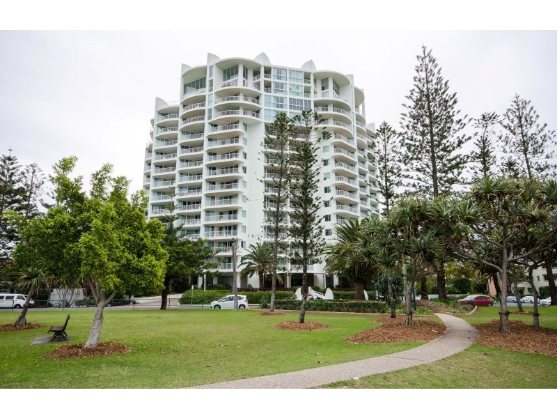 907/182-192 ‘Crystal Bay Resort’ Marine Pde, Labrador QLD 4215