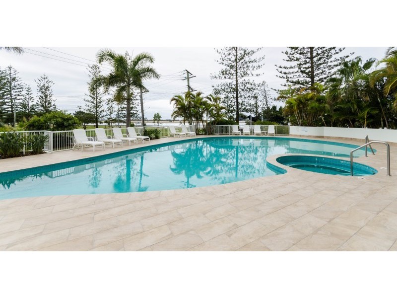 907/182-192 ‘Crystal Bay Resort’ Marine Pde, Labrador QLD 4215
