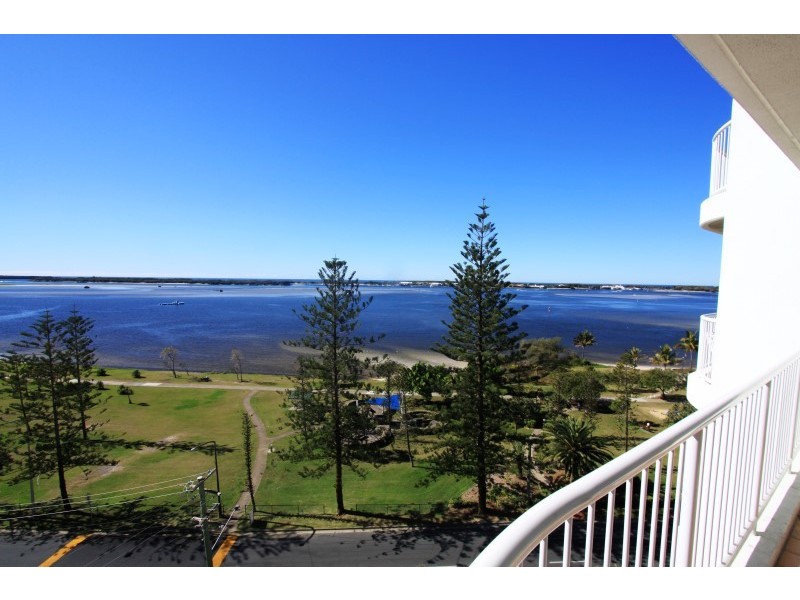907/182-192 ‘Crystal Bay Resort’ Marine Pde, Labrador QLD 4215