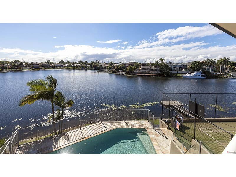 19 Tortuga Place, Clear Island Waters QLD 4226