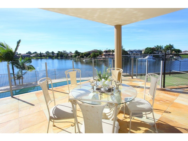 19 Tortuga Place, Clear Island Waters QLD 4226