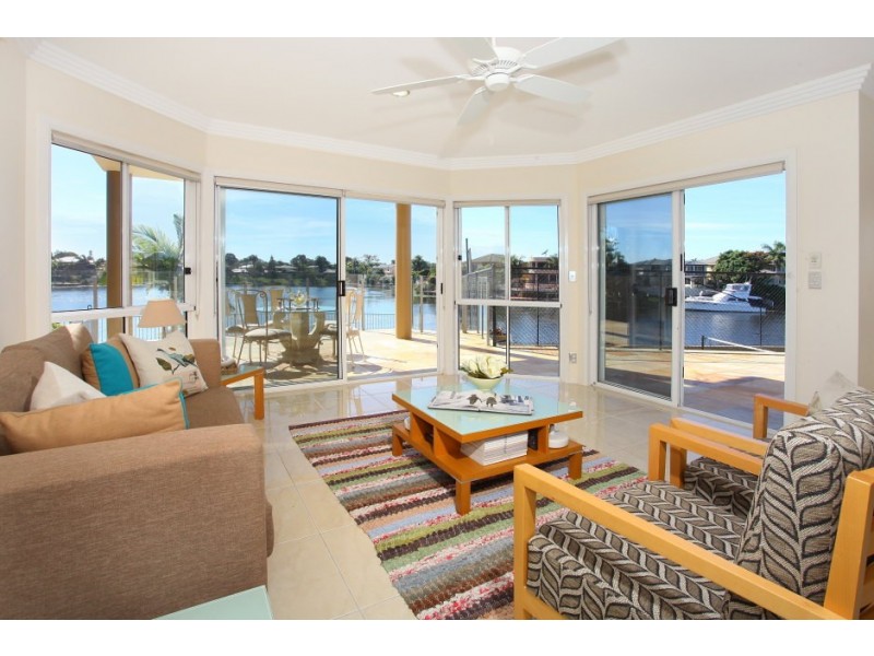 19 Tortuga Place, Clear Island Waters QLD 4226