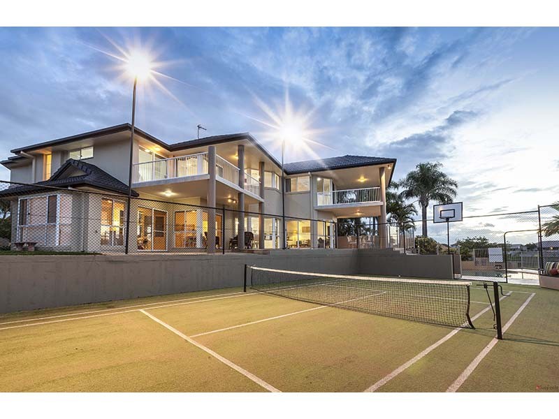 19 Tortuga Place, Clear Island Waters QLD 4226