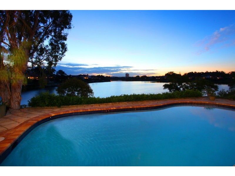 393 Benowa Road, Benowa Waters QLD 4217