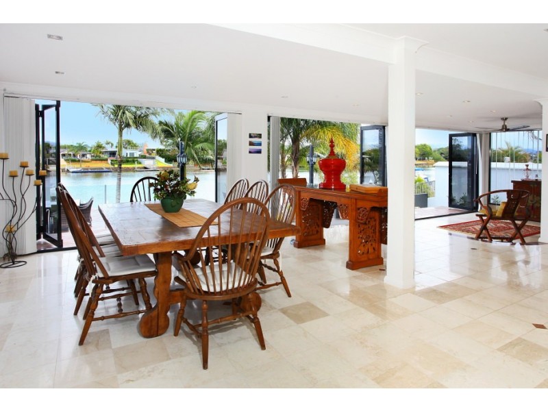 68 Cabana Boulevard, Benowa Waters QLD 4217