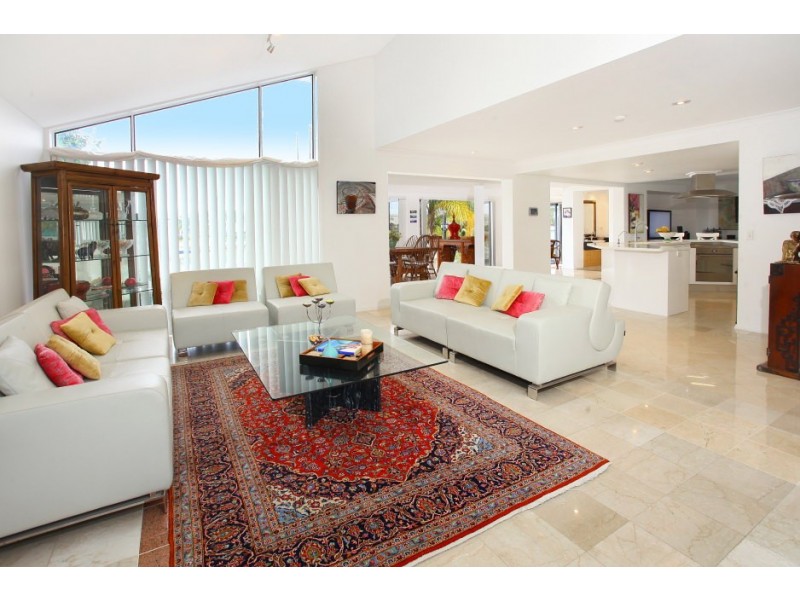 68 Cabana Boulevard, Benowa Waters QLD 4217