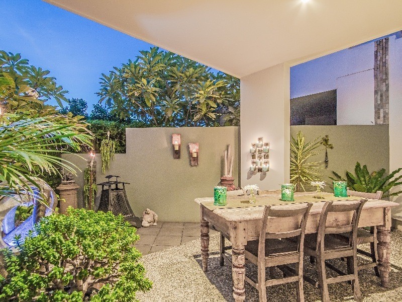 1/150 THE ESPLANADE, Paradise Point QLD 4216