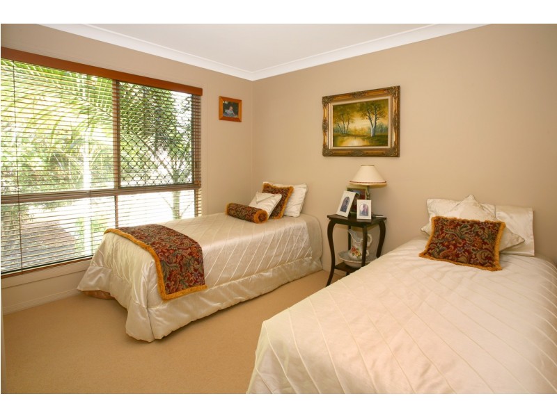 2/24-26 Brighton Parade, Southport QLD 4215