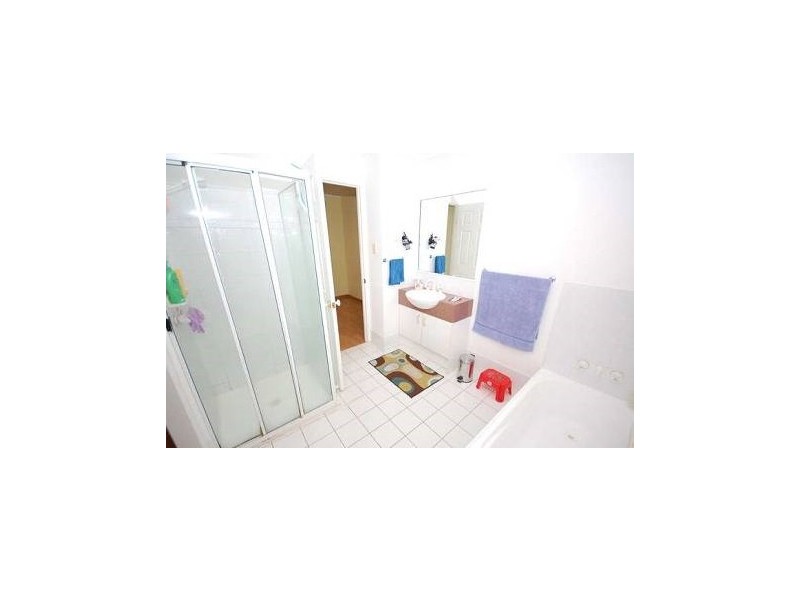 8/100 Racecourse Drive, Bundall QLD 4217