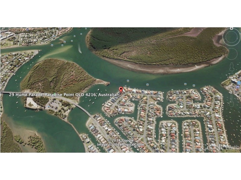 29 Hume Parade, Paradise Point QLD 4216