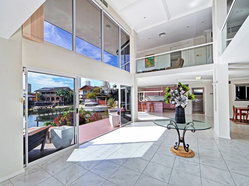 53 Admiralty Drive, Paradise Waters QLD 4217