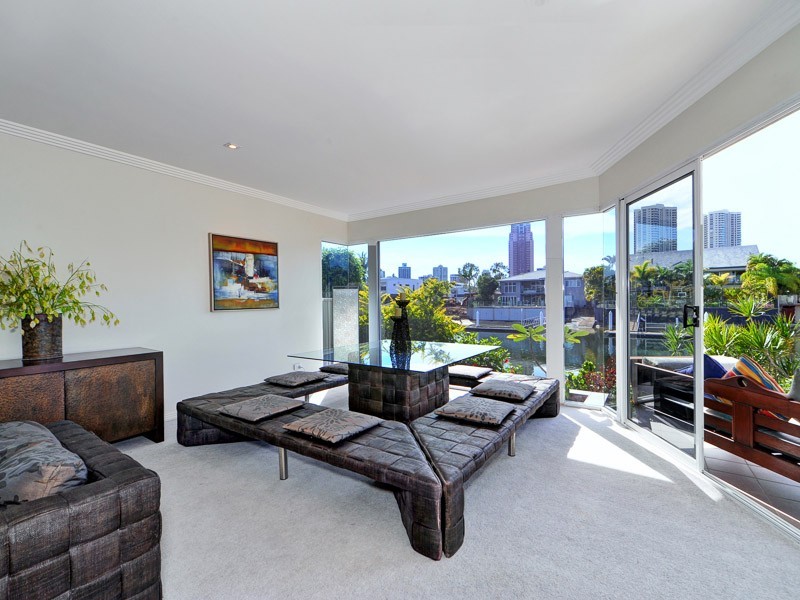 53 Admiralty Drive, Paradise Waters QLD 4217