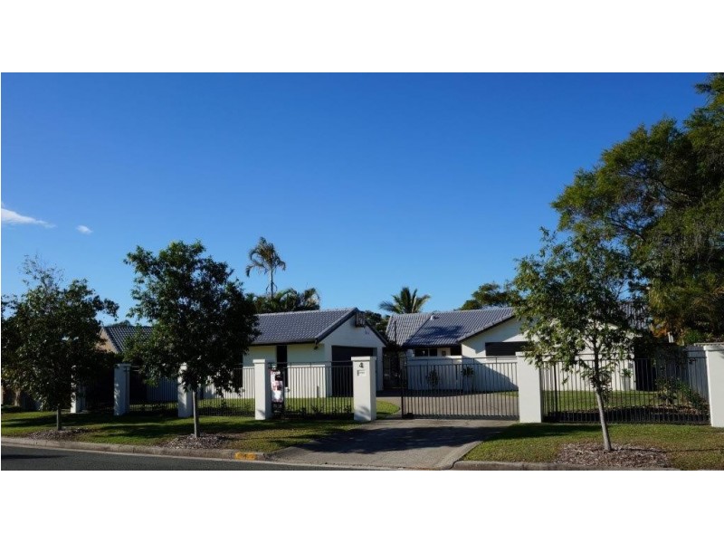 4 McIlwraith Avenue, Sorrento QLD 4217