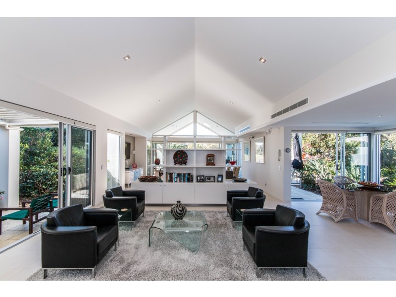 824 Legend Trail, The Glades, Robina QLD 4226