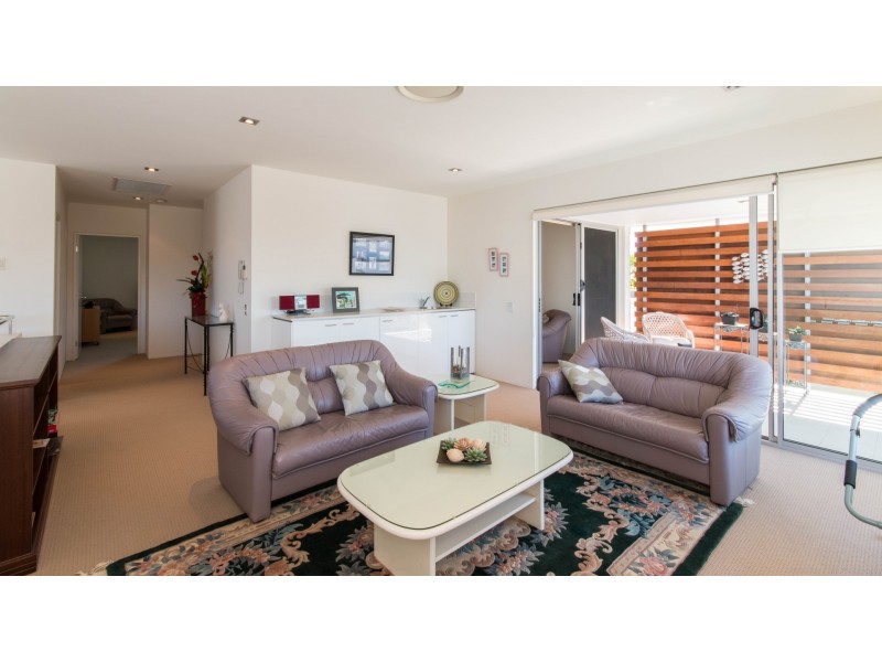 824 Legend Trail, The Glades, Robina QLD 4226