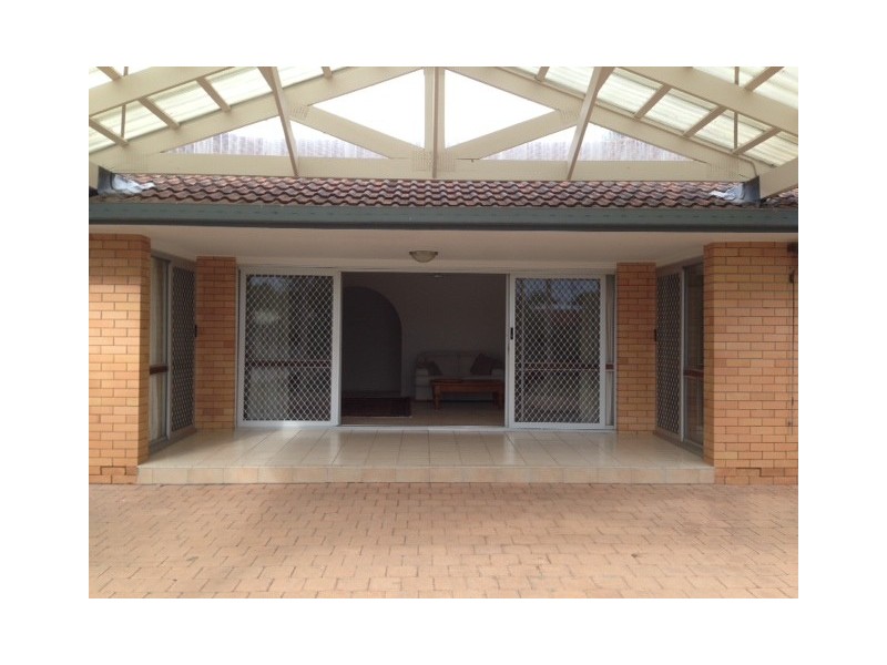 49 Rapallo Avenue, Isle Of Capri QLD 4217