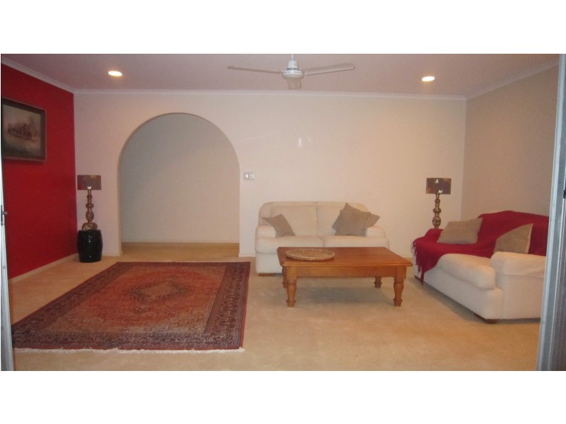 49 Rapallo Avenue, Isle Of Capri QLD 4217