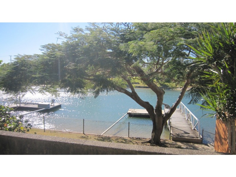 49 Rapallo Avenue, Isle Of Capri QLD 4217