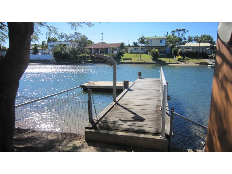 49 Rapallo Avenue, Isle Of Capri QLD 4217