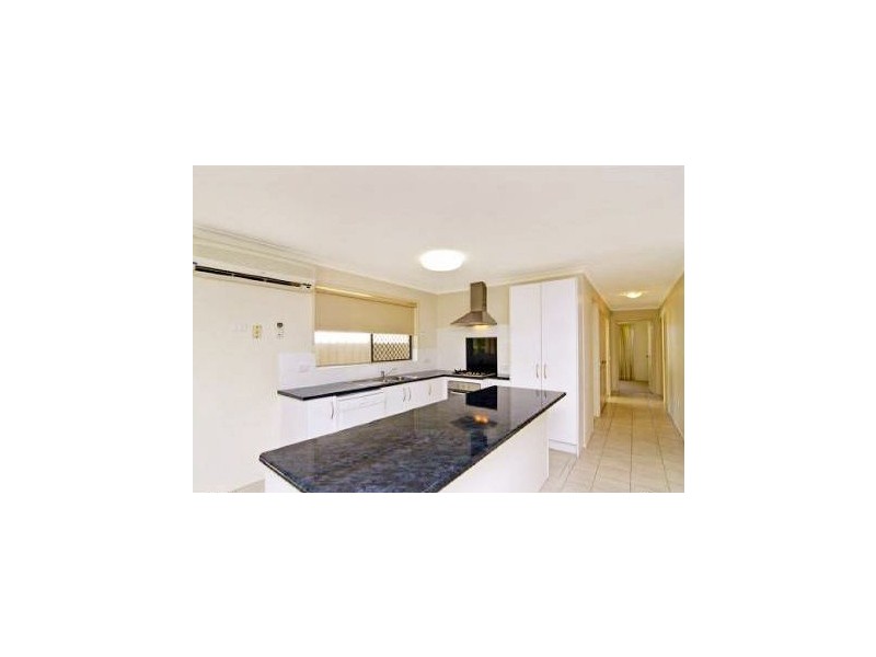 15 Merrimac Boulevard, Broadbeach Waters QLD 4218