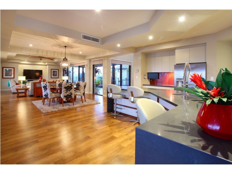 13 Sundown Place ‘Calypso Bay’, Jacobs Well QLD 4208