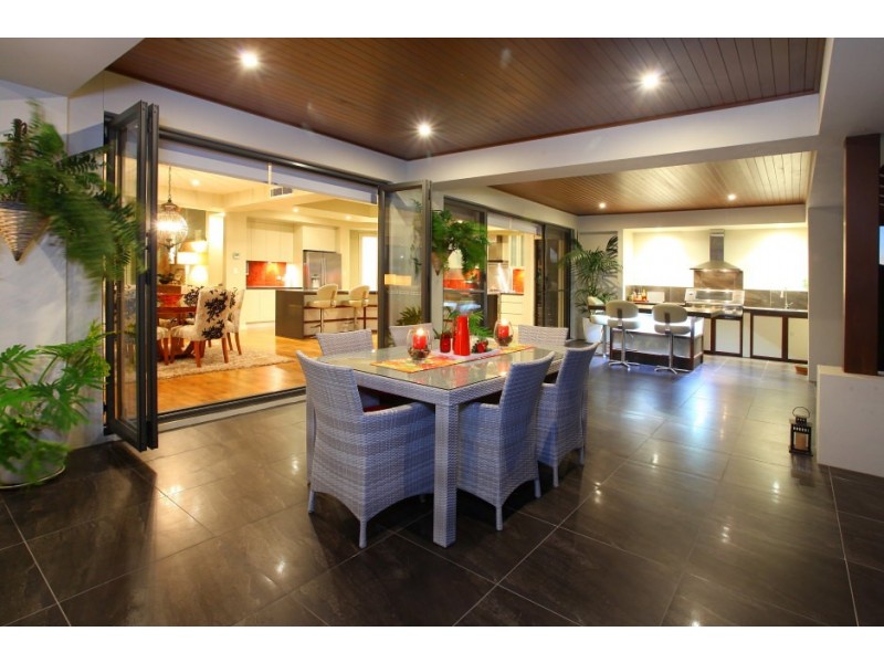 13 Sundown Place ‘Calypso Bay’, Jacobs Well QLD 4208