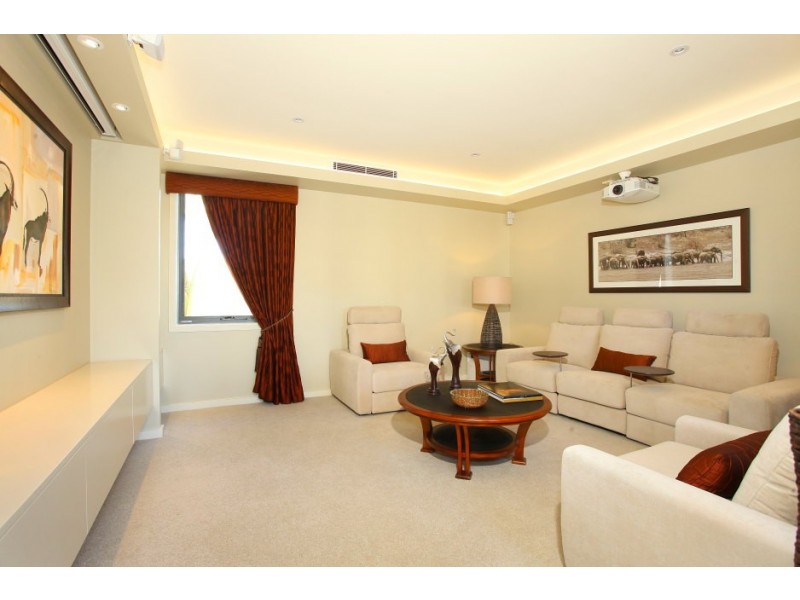 13 Sundown Place ‘Calypso Bay’, Jacobs Well QLD 4208