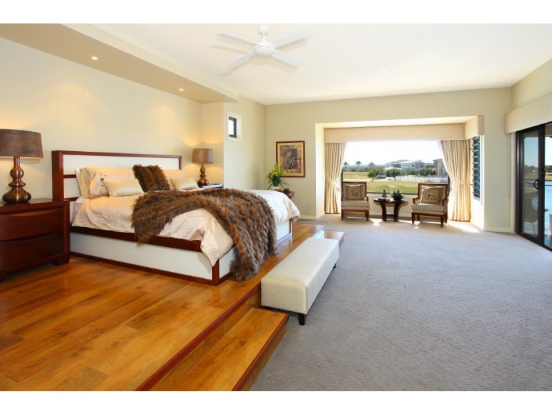 13 Sundown Place ‘Calypso Bay’, Jacobs Well QLD 4208