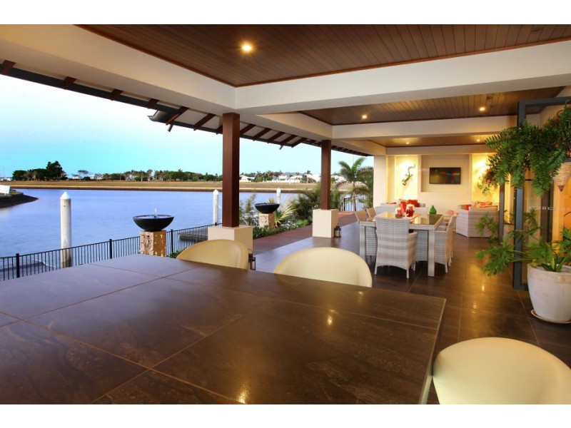 13 Sundown Place ‘Calypso Bay’, Jacobs Well QLD 4208