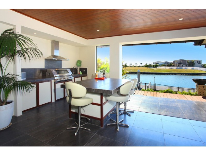 13 Sundown Place ‘Calypso Bay’, Jacobs Well QLD 4208