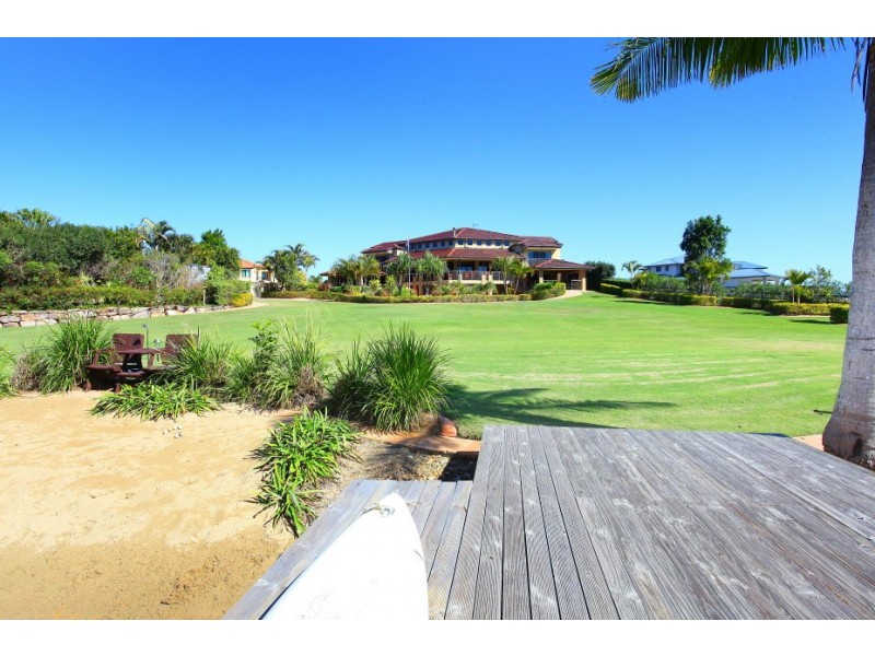 80 Peach Drive, Robina QLD 4226