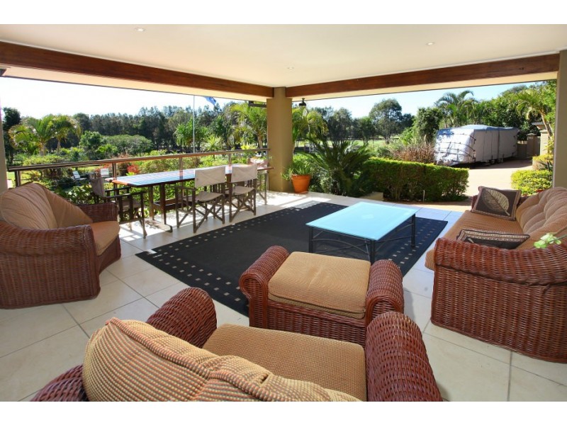 80 Peach Drive, Robina QLD 4226