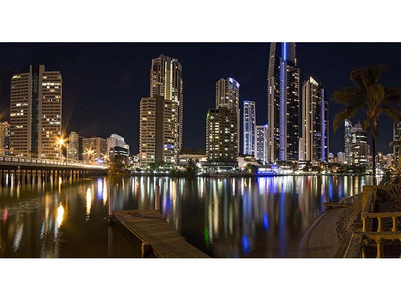 33 Tarcoola Crescent, Chevron Island QLD 4217