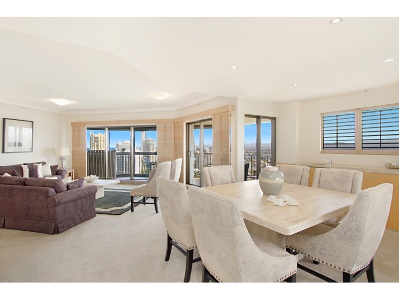 176/2 ‘Atlantis West’ Admiralty Drive, Paradise Waters QLD 4217