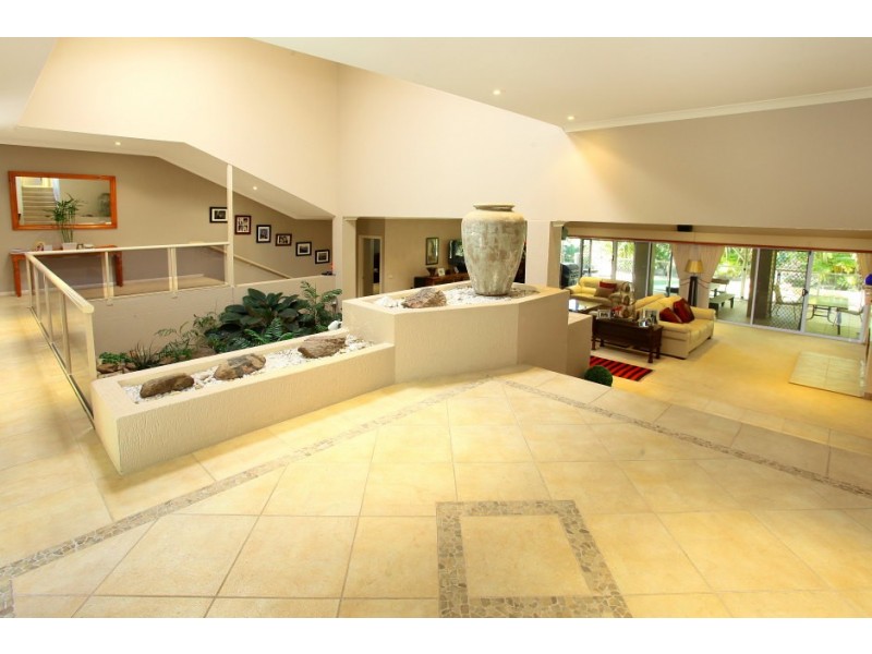 24 Ben Hogan Crescent, Parkwood QLD 4214