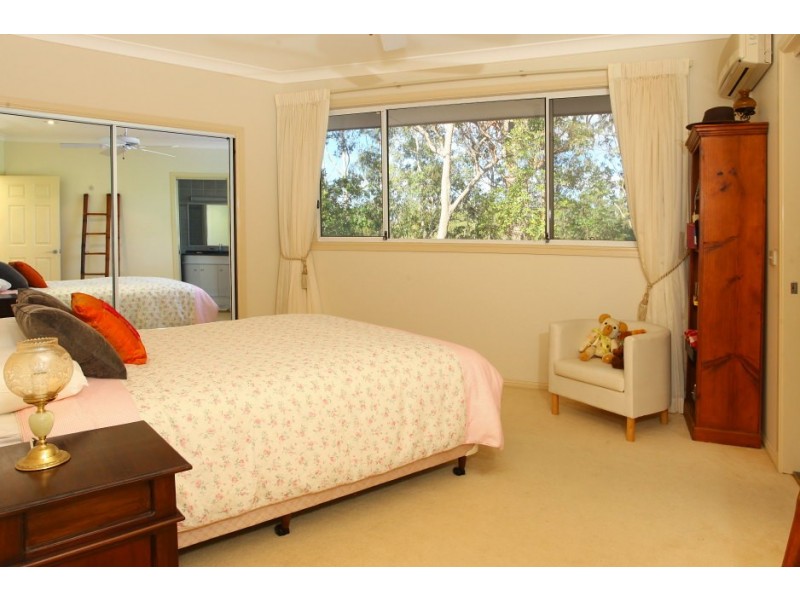 24 Ben Hogan Crescent, Parkwood QLD 4214