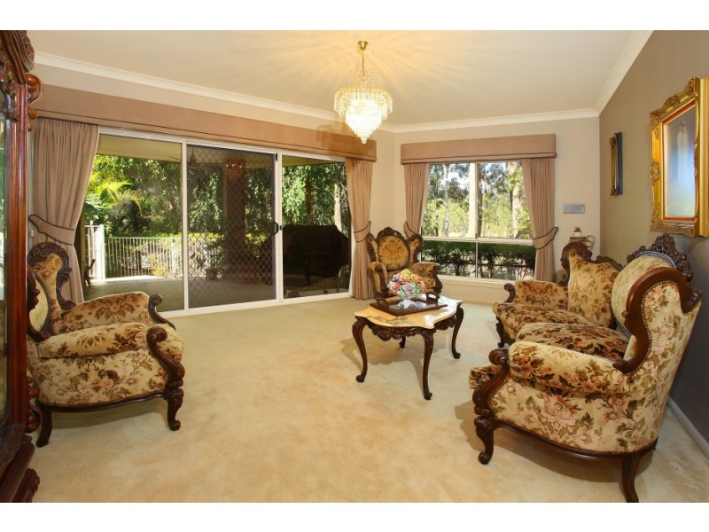 24 Ben Hogan Crescent, Parkwood QLD 4214