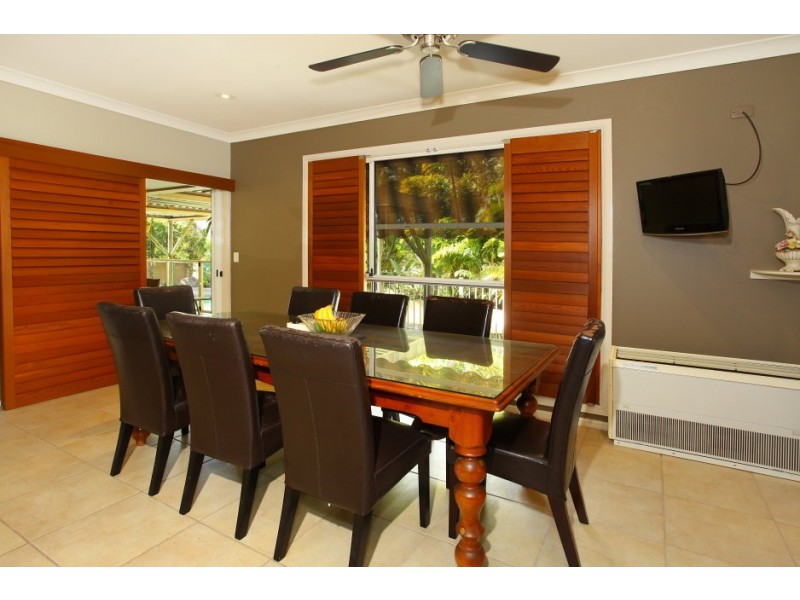 24 Ben Hogan Crescent, Parkwood QLD 4214