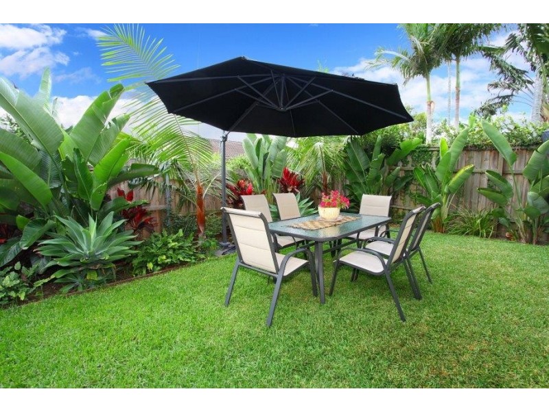 1/59 Heeb Street, Bundall QLD 4217