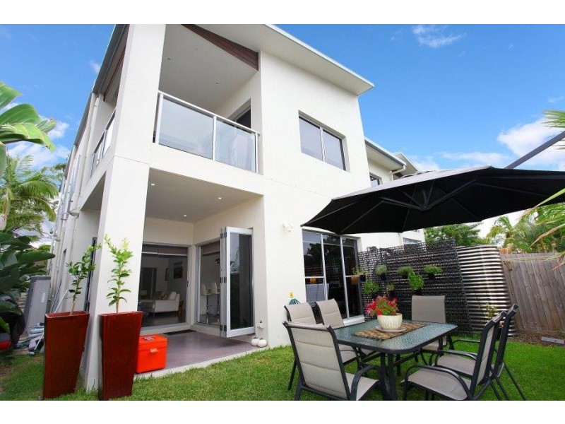 1/59 Heeb Street, Bundall QLD 4217