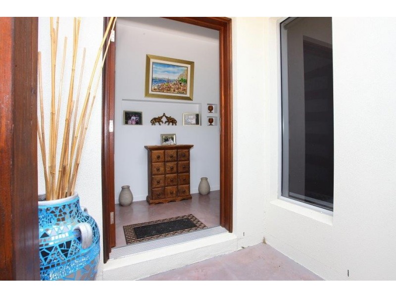 1/59 Heeb Street, Bundall QLD 4217
