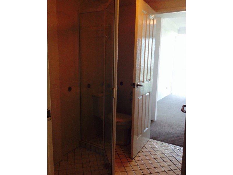 1205/182-192 ‘Crystal Bay Resort’ Marine Parade, Labrador QLD 4215