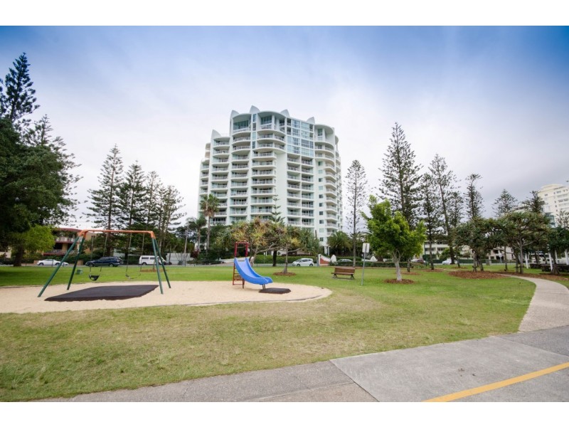 1205/182-192 ‘Crystal Bay Resort’ Marine Parade, Labrador QLD 4215