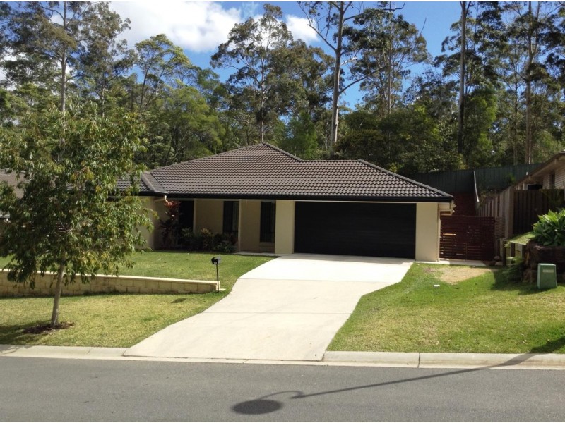 73 Roberts Drive, Maudsland QLD 4210