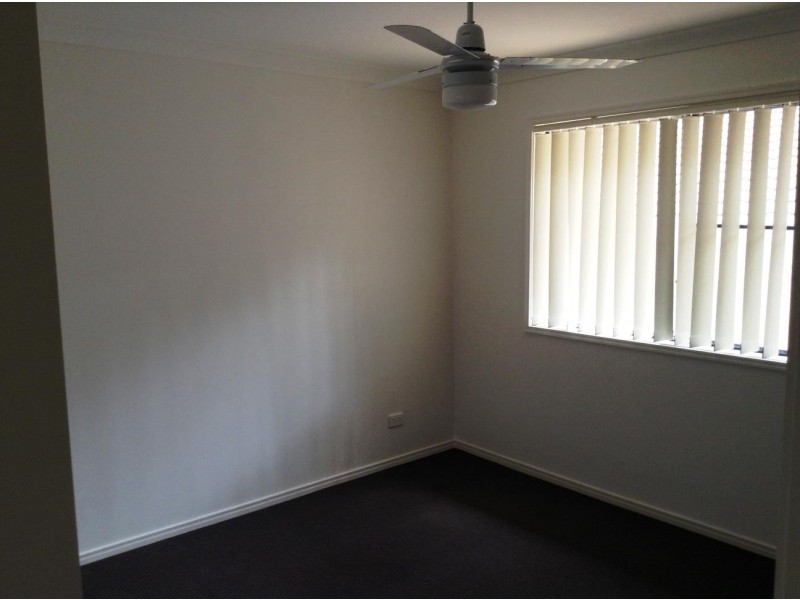 73 Roberts Drive, Maudsland QLD 4210