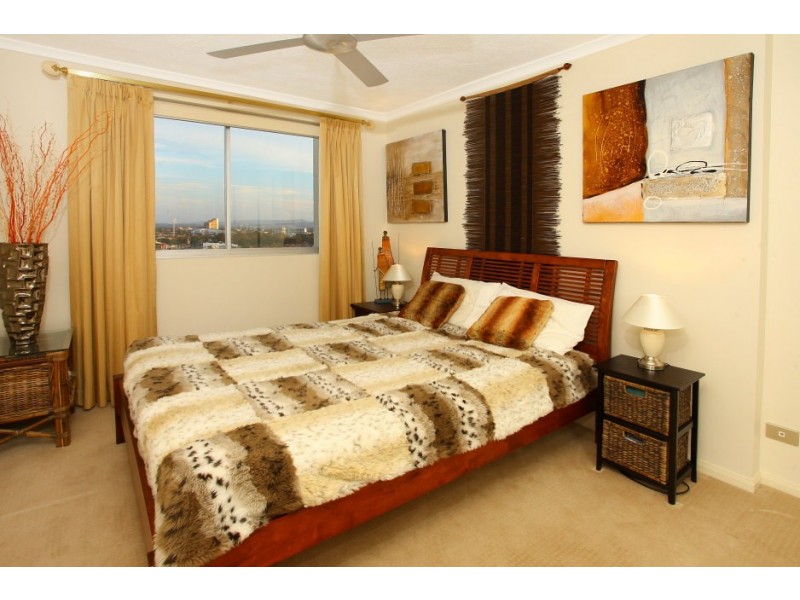 45/2898 ‘The Pinnacle’ Gold Coast Highway, Surfers Paradise QLD 4217