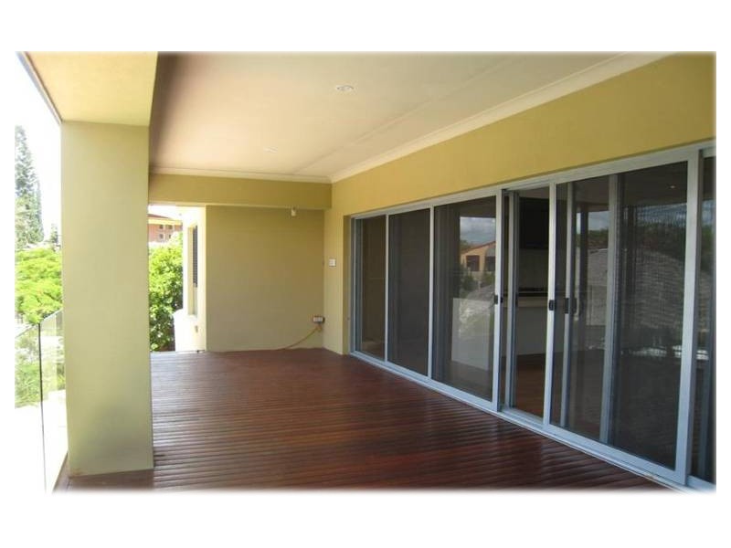 17 Cheval Court, Benowa Waters QLD 4217